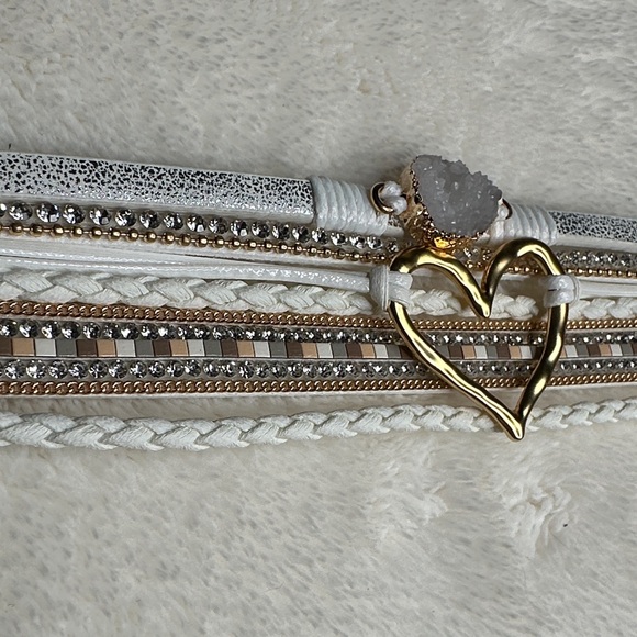 Women's Leather Wrap Bracelets Gold Heart Stackable Boho Vegan Magnetic White - Picture 10 of 12
